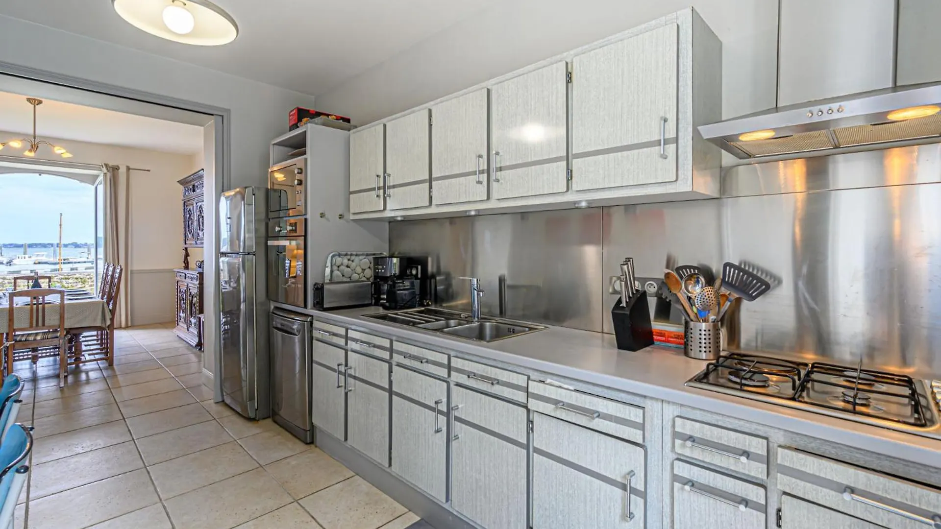 Holiday Home Maison Du Port By Interhome Locmariaquer