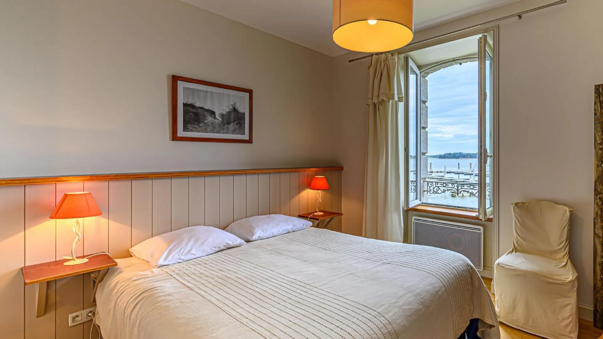 Holiday Home Maison Du Port By Interhome Locmariaquer